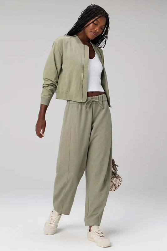 Easy Twill Mid Rise Barrel Pull-On Ankle Pant